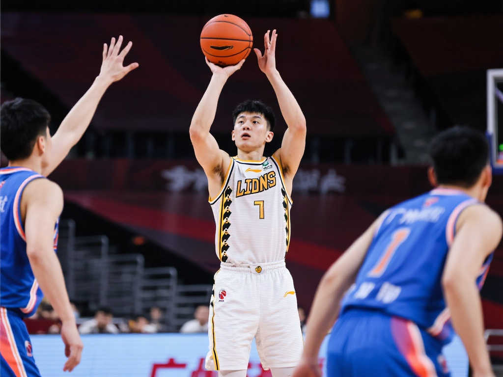 球對中鋒的 球對中鋒的